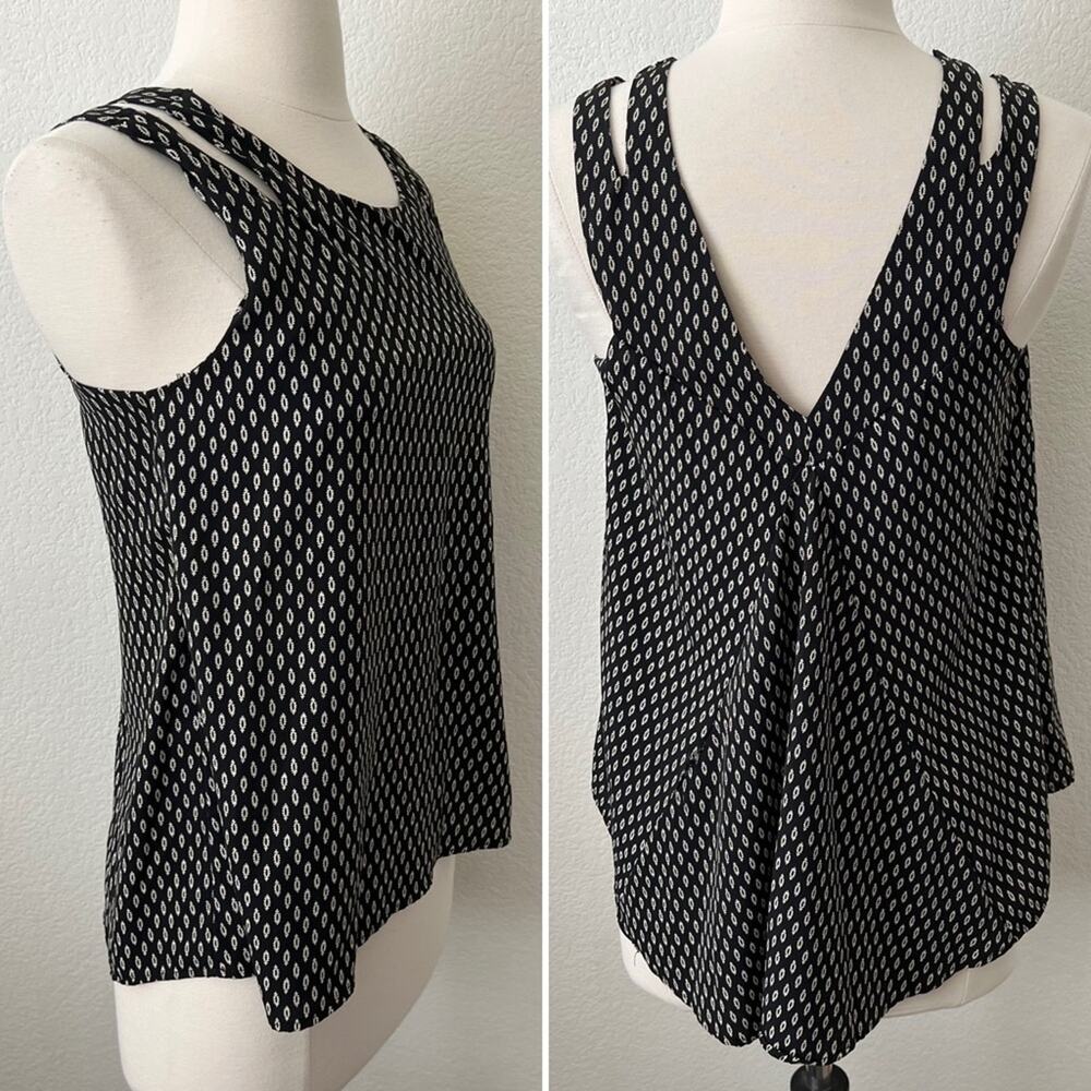 Leith leaf print double strap V-back tank top black ivory cream print